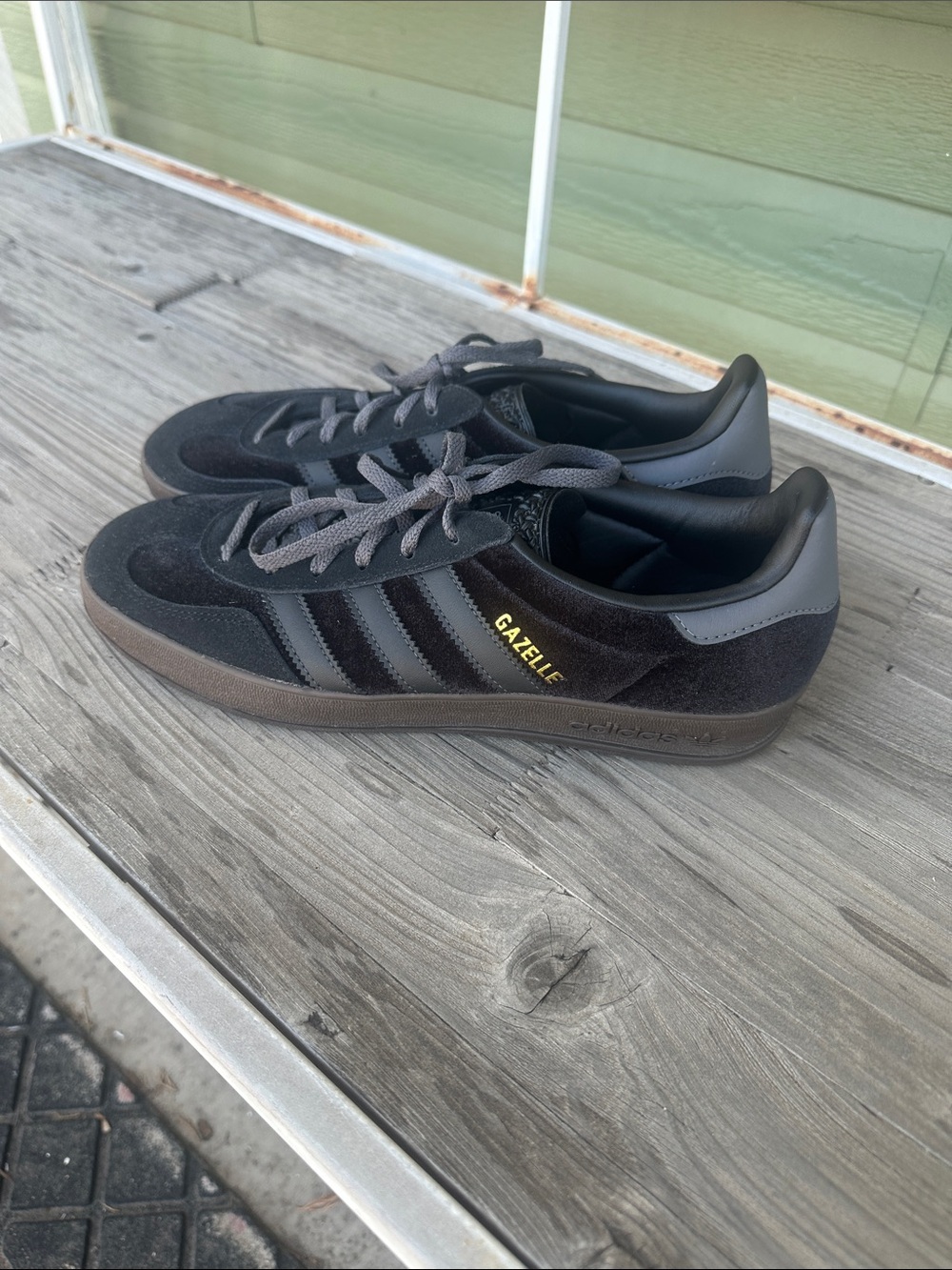 NWOB - Adidas Gazelle women’s black velvet and suede sneakers